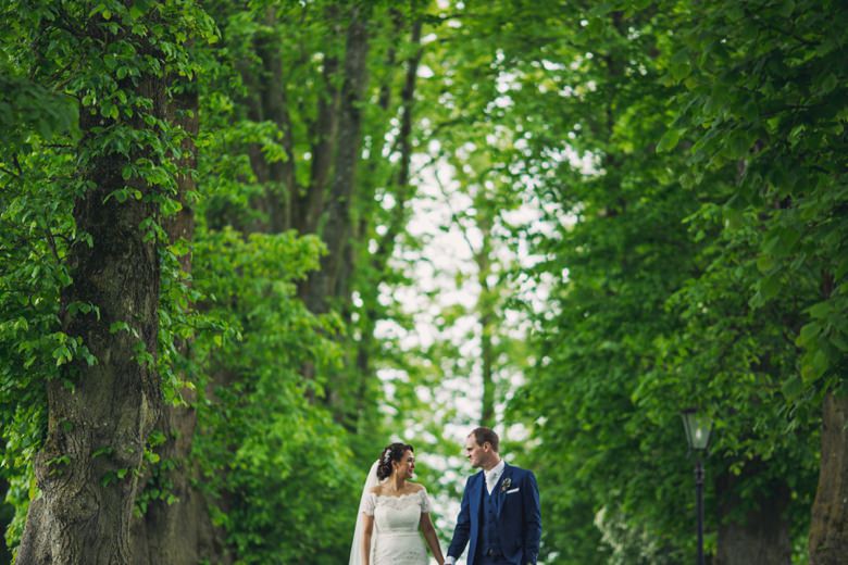 Bride and groom in the trees